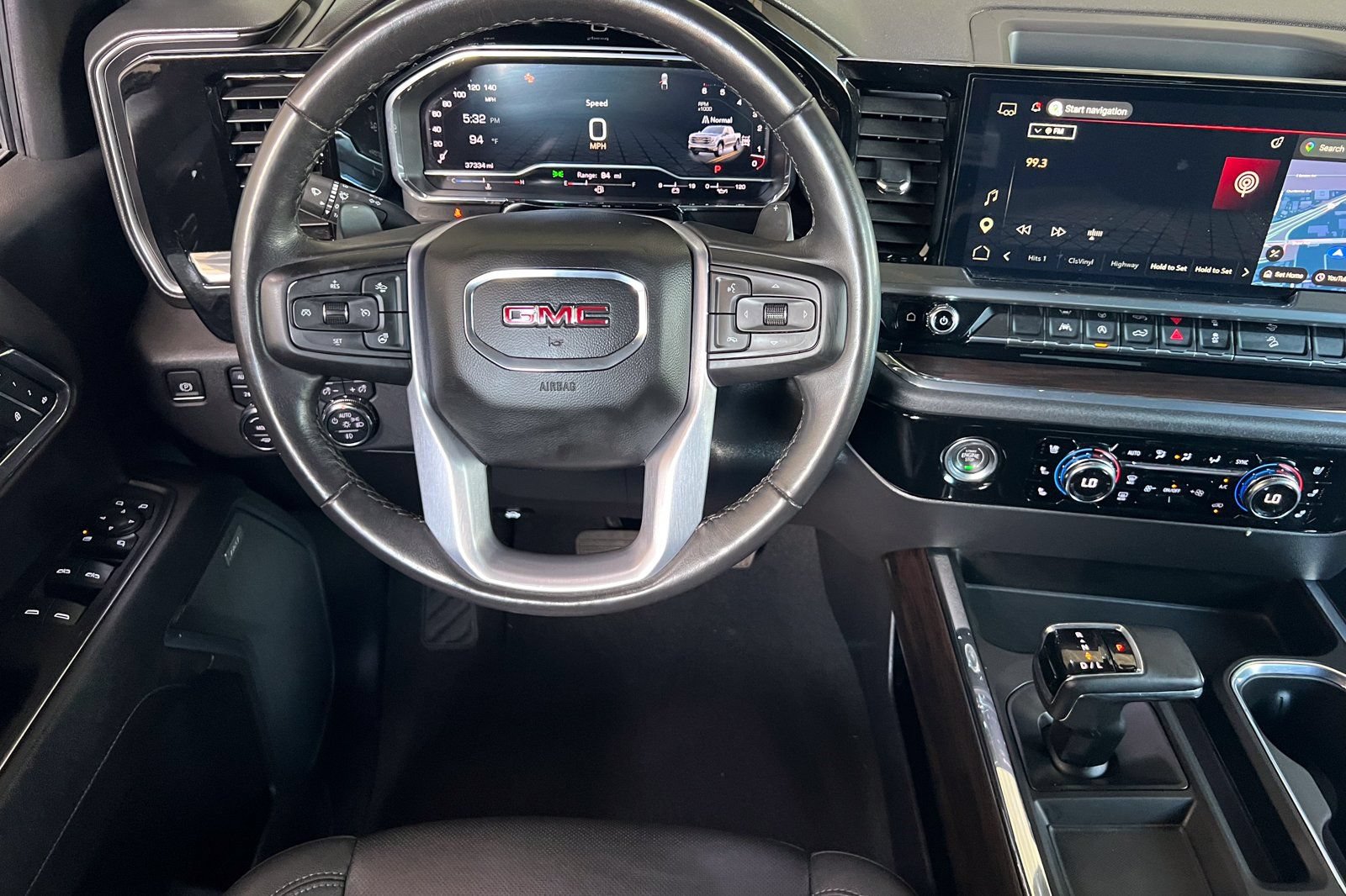 Used 2023 GMC Sierra 1500 SLT w/ SLT Premium Package AWD/4WD image 16
