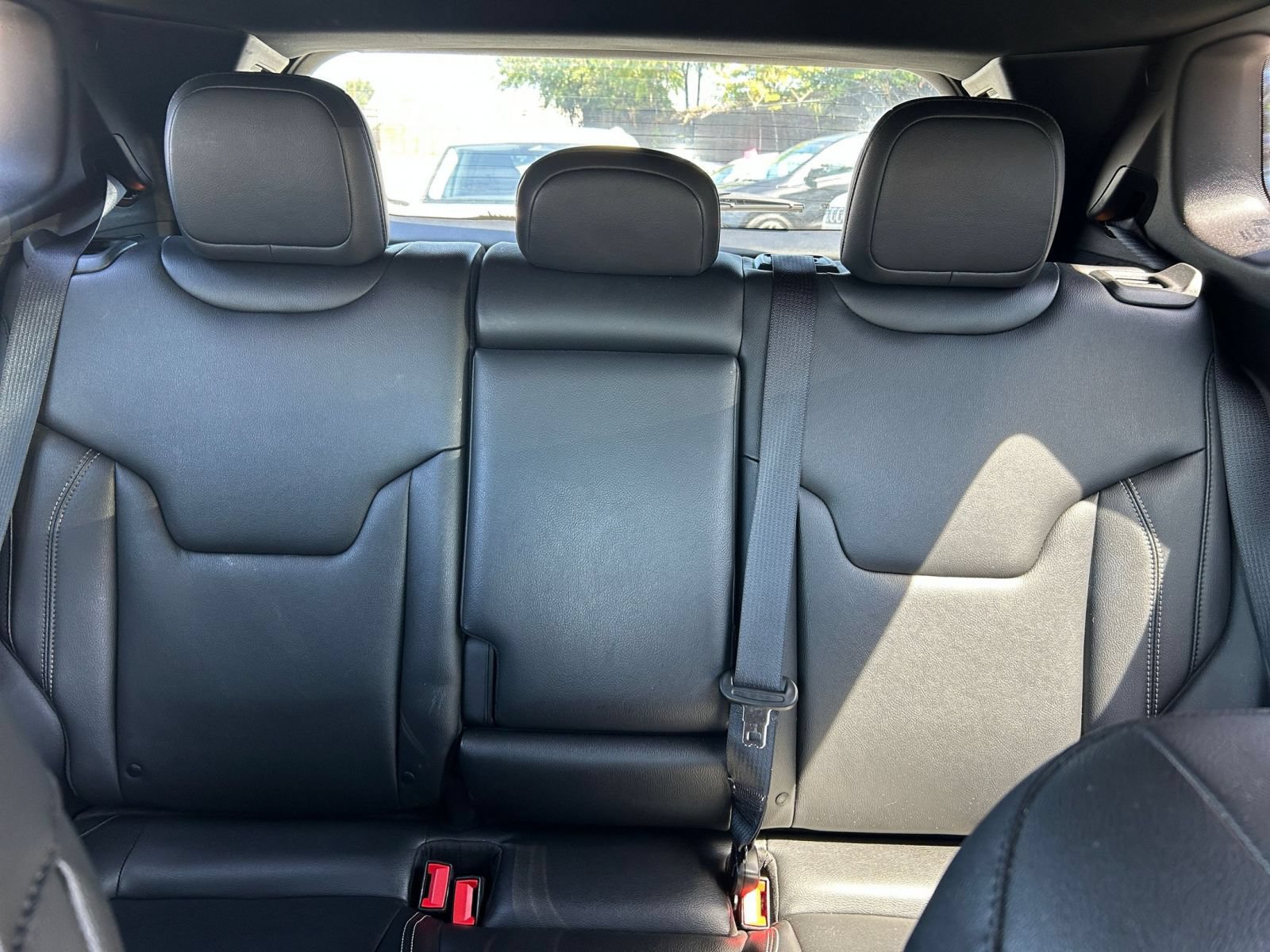 Used 2025 Jeep Compass Limited AWD/4WD image 32