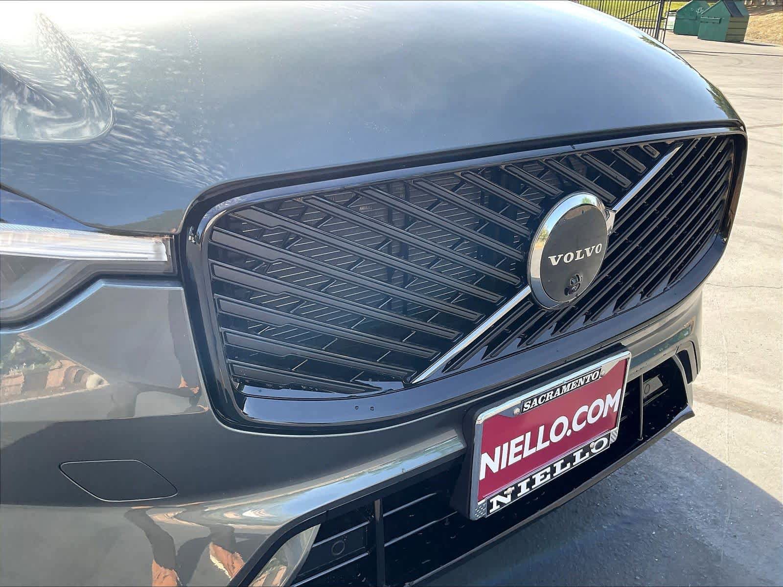New 2026 Volvo XC60 B5 Plus w/ Protection Package Premier AWD/4WD image 33