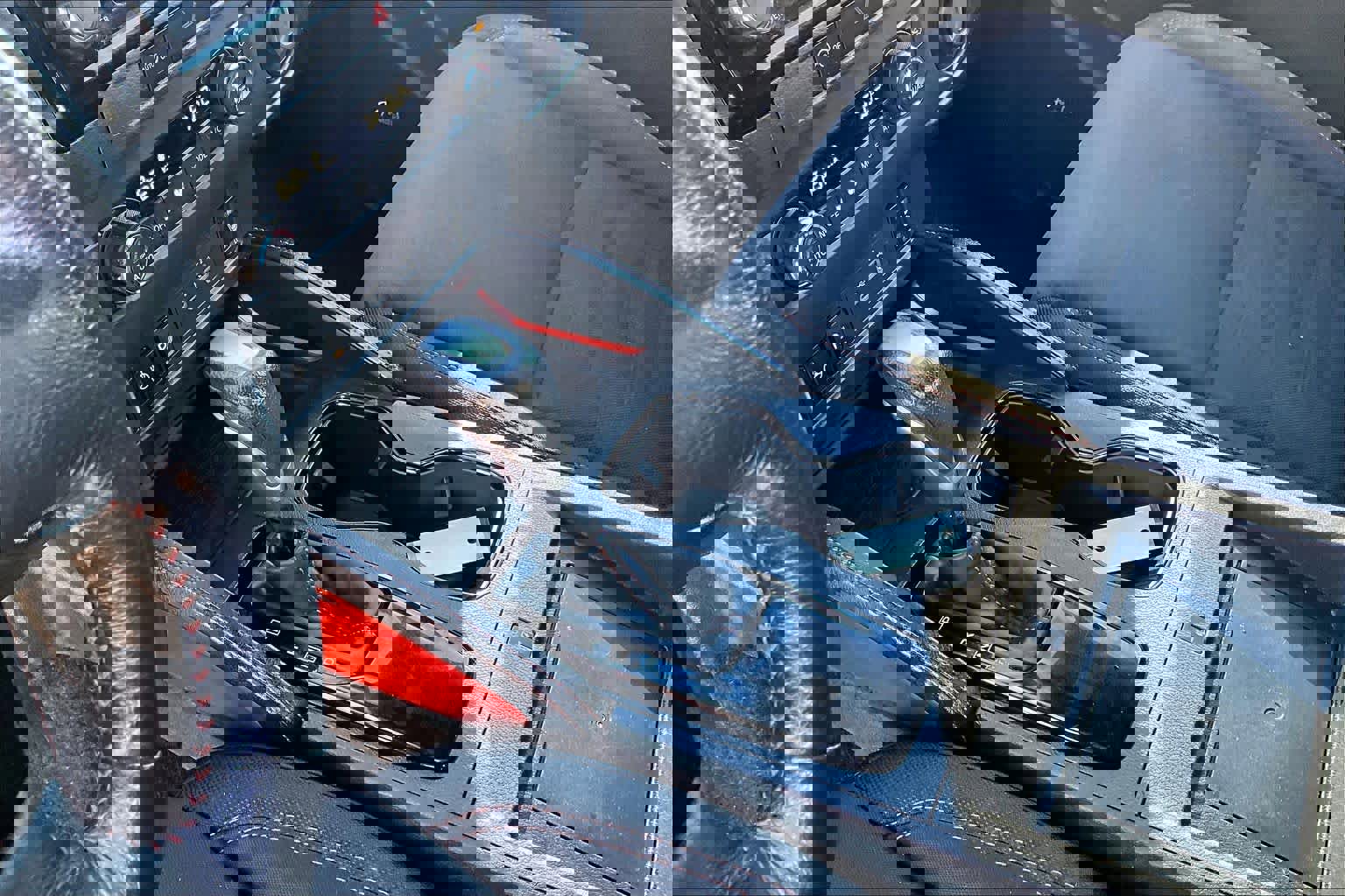 Used 2023 Nissan Frontier PRO-4X w/ Pro Convenience Package image 16