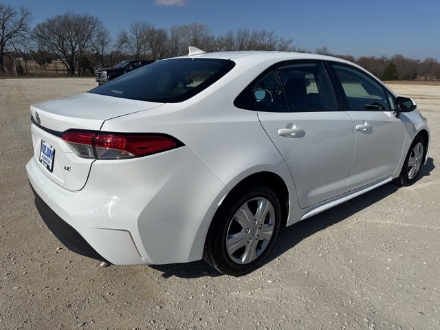 Used 2024 Toyota Corolla LE image 6