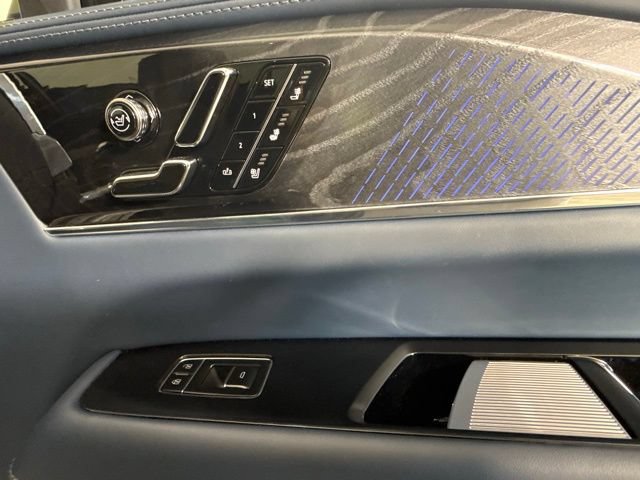 New 2025 Cadillac Escalade IQ Luxury 2 AWD/4WD image 39