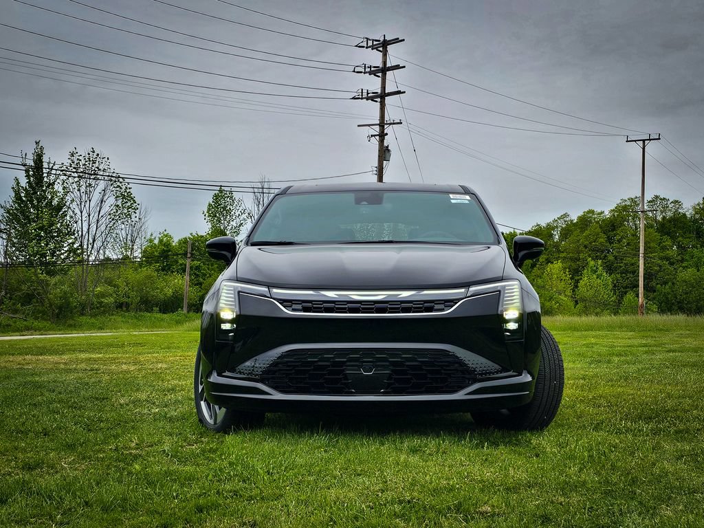 New 2027 Chrysler Pacifica Limited AWD/4WD image 8