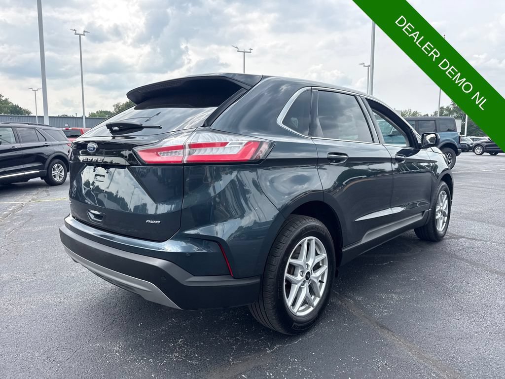 Used 2024 Ford Edge SEL w/ Convenience Package AWD/4WD image 6
