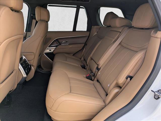 New 2025 Land Rover Range Rover SE AWD/4WD image 16