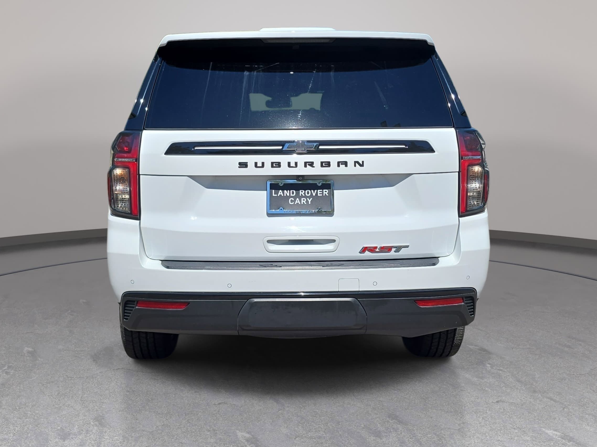 Used 2023 Chevrolet Suburban RST w/ Luxury Package AWD/4WD image 6