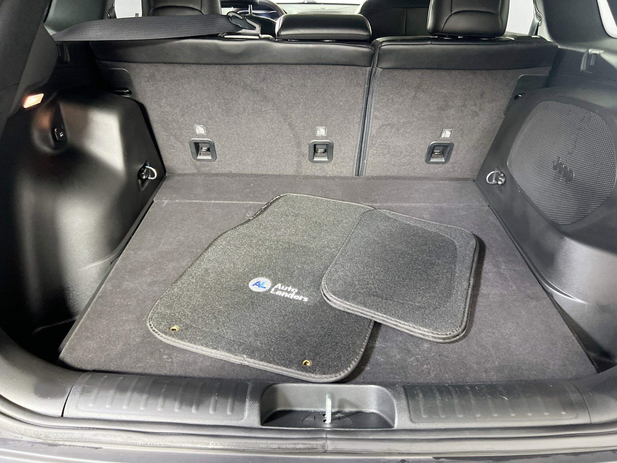 Used 2022 Jeep Cherokee Limited image 25