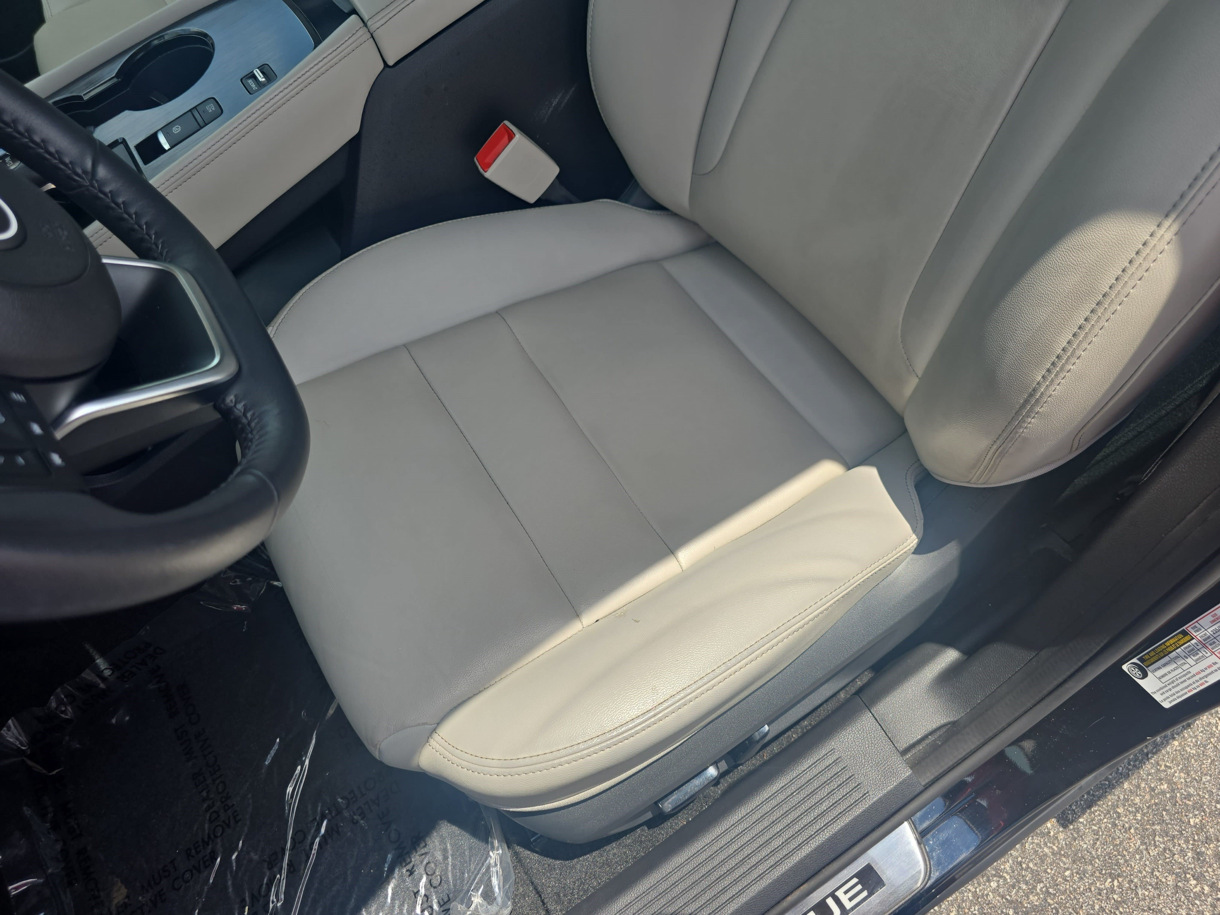 Used 2023 Nissan Rogue SL FWD image 15