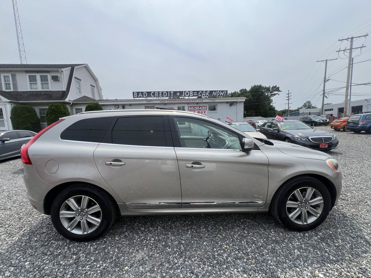 Used 2016 Volvo XC60 T6 Platinum w/ Climate Package AWD/4WD image 4