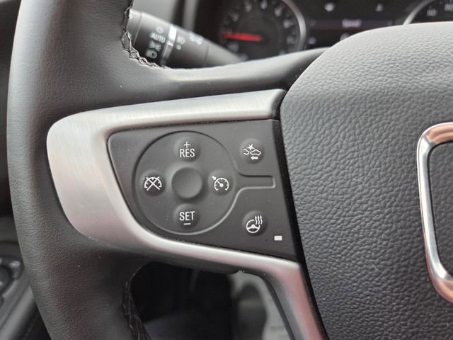 Used 2024 GMC Terrain SLT w/ Infotainment Package II image 19