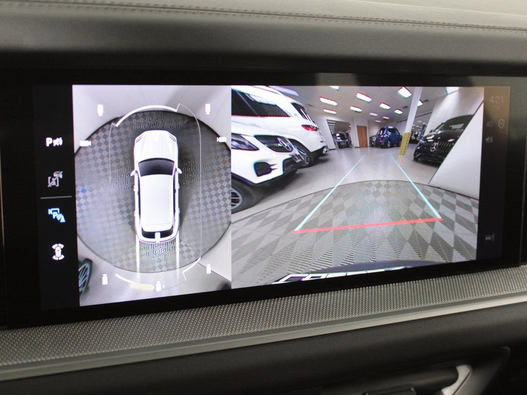 Certified 2026 Porsche Cayenne AWD/4WD image 29