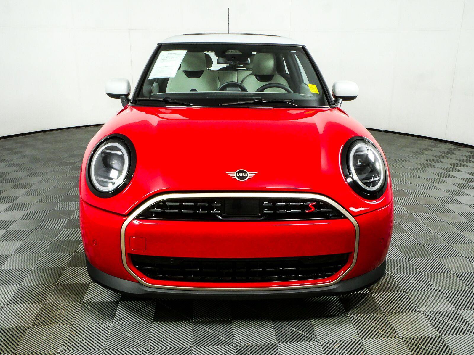 Used 2025 MINI Cooper S FWD image 24
