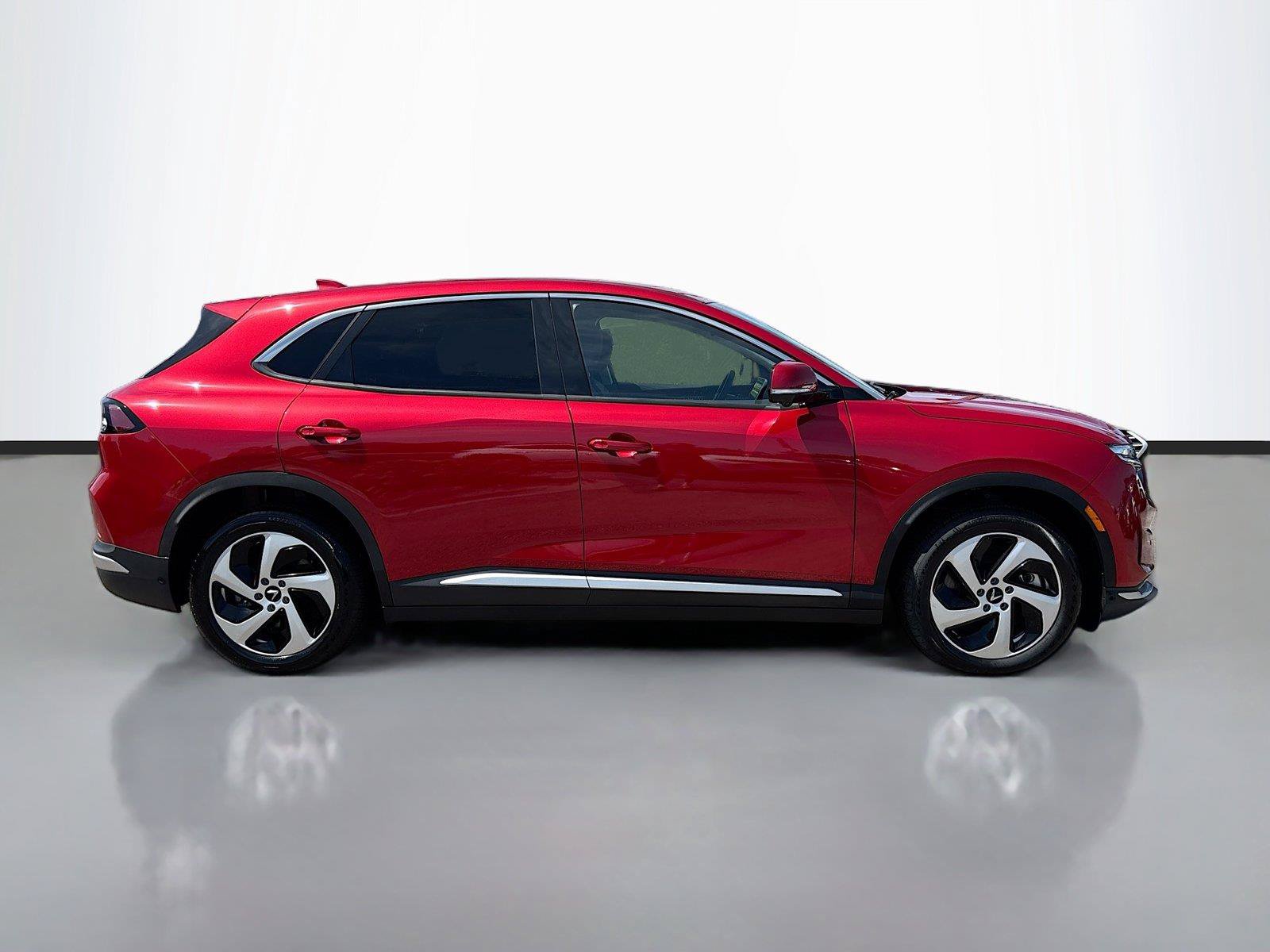 New 2025 VinFast VF 8 Eco AWD/4WD image 8