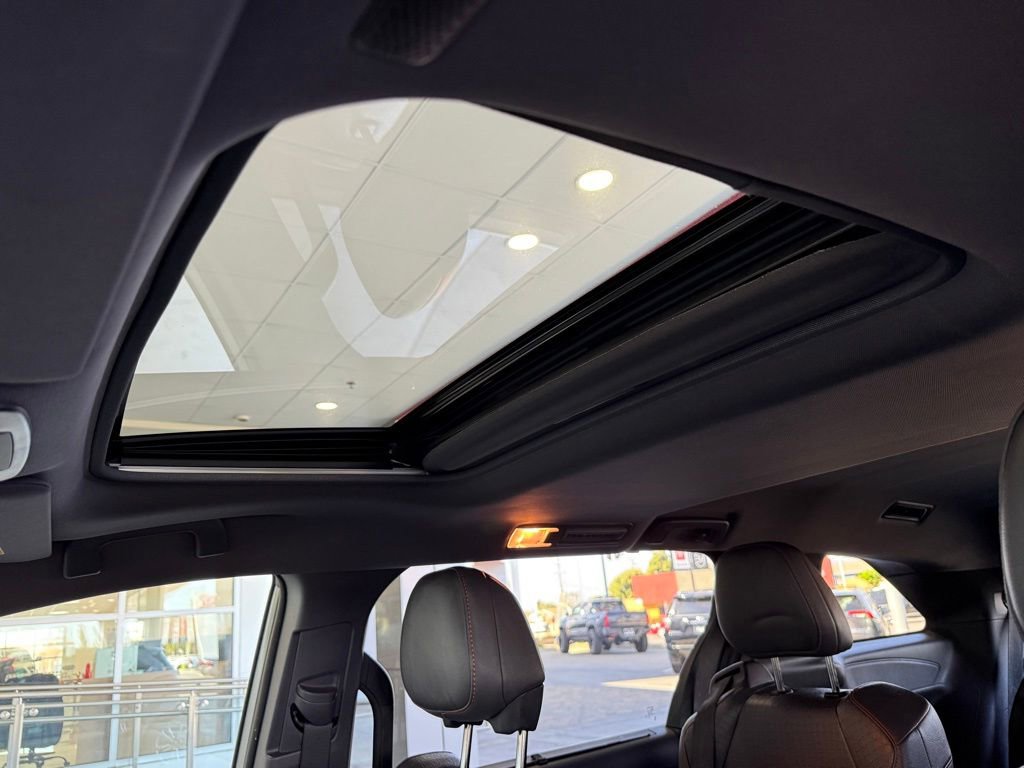 Certified 2023 Toyota Sienna XSE AWD/4WD image 25