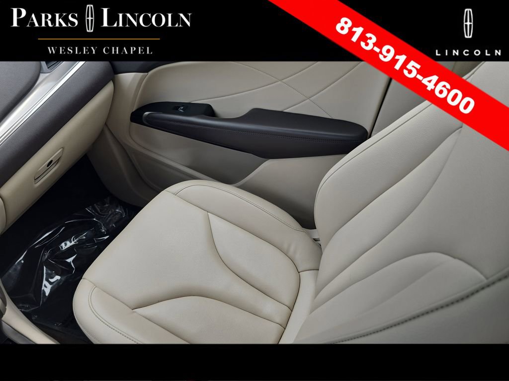 Used 2019 Lincoln MKC Premiere image 14