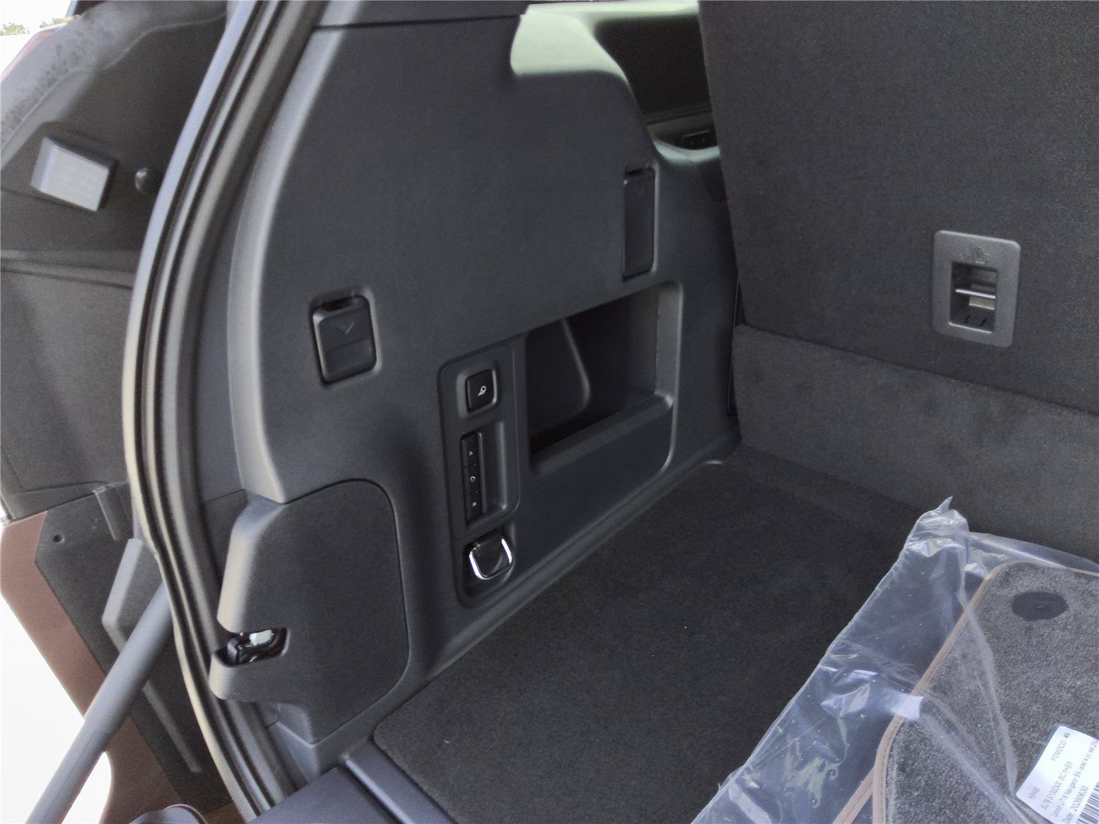 New 2027 Lincoln Navigator Black Label AWD/4WD image 21