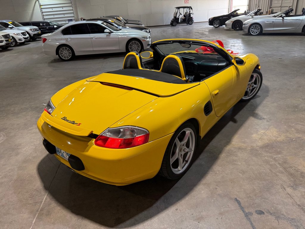 Used 2003 Porsche Boxster RWD image 2