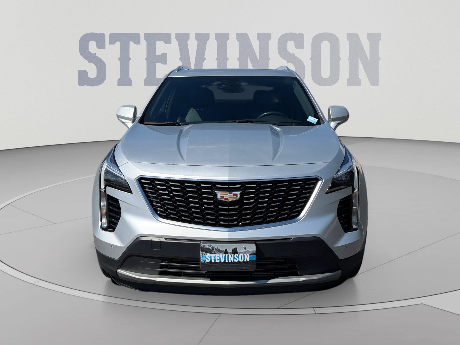 Used 2020 Cadillac XT4 Premium Luxury w/ Cold Weather Package AWD/4WD image 8