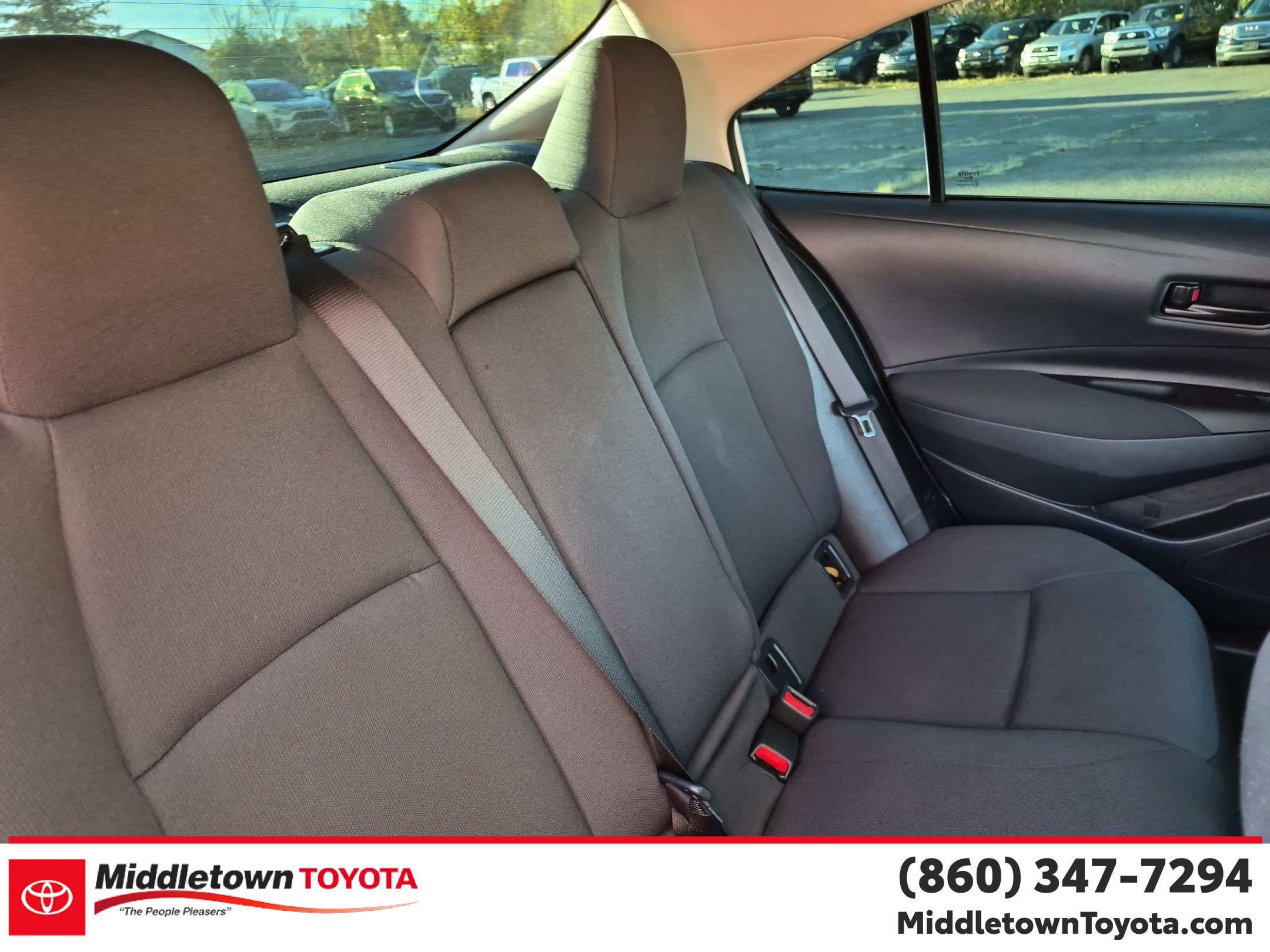 Certified 2025 Toyota Corolla LE FWD image 33
