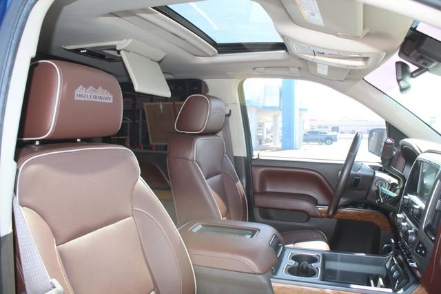 Used 2016 Chevrolet Silverado 1500 High Country image 16