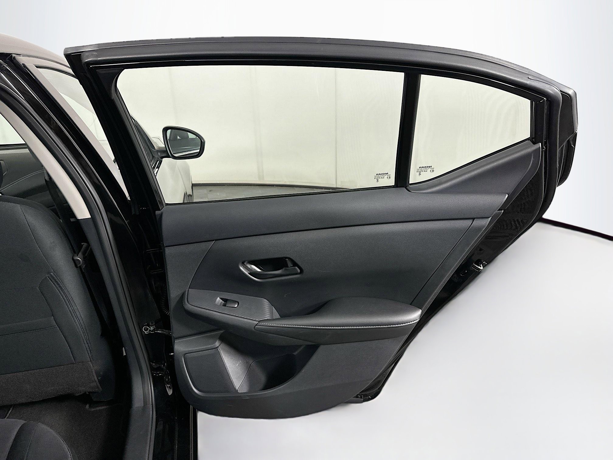 Used 2025 Nissan Sentra SV FWD image 27