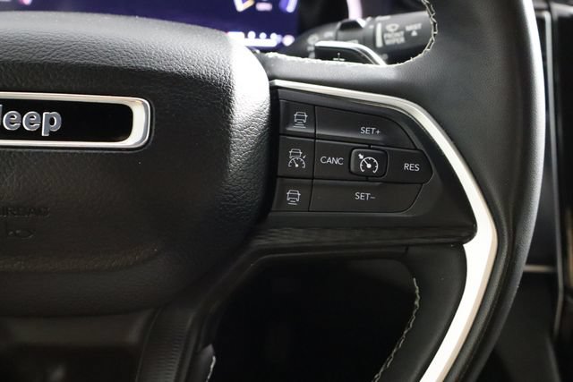 Used 2023 Jeep Grand Cherokee L Laredo AWD/4WD image 10