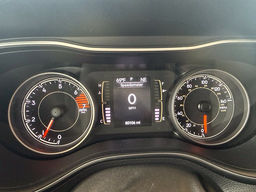 Used 2020 Jeep Cherokee Latitude Plus AWD/4WD image 18
