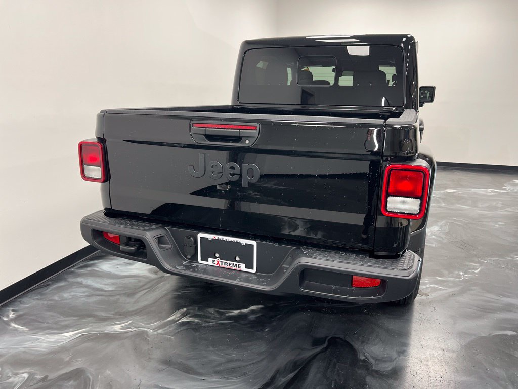 New 2026 Jeep Gladiator Sport AWD/4WD image 6