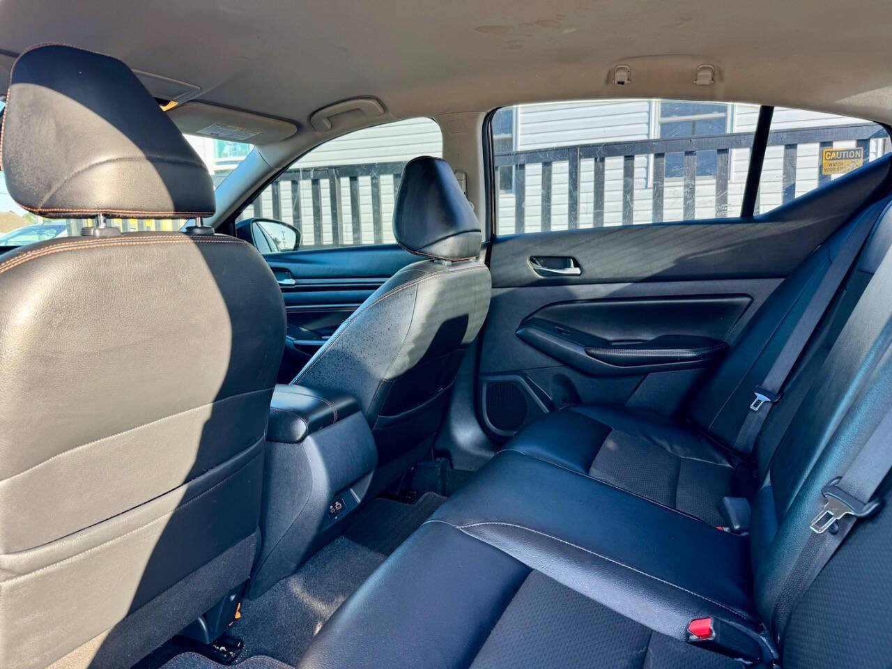 Used 2020 Nissan Altima 2.5 SR FWD image 10