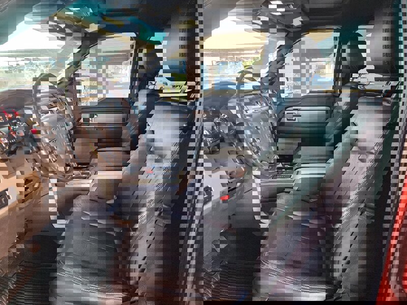 Used 2014 Ford F150 FX4 w/ Equipment Group 402A Luxury AWD/4WD image 31