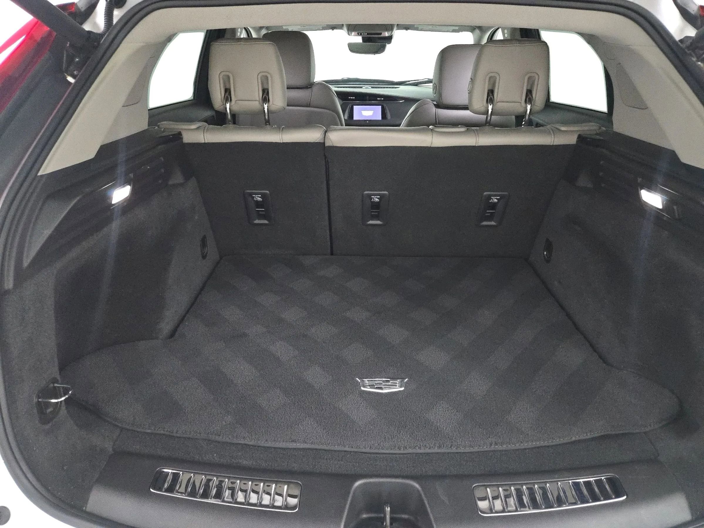 Used 2019 Cadillac XT4 Premium Luxury image 11