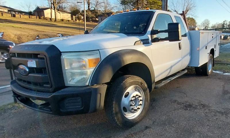 Used 2015 Ford F450 XL image 4