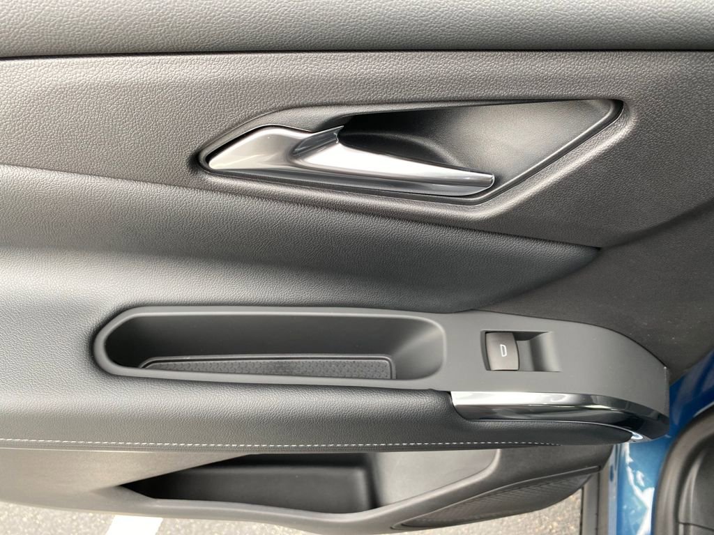 New 2026 Chevrolet Traverse LT w/ Sun and Wheel Package image 17