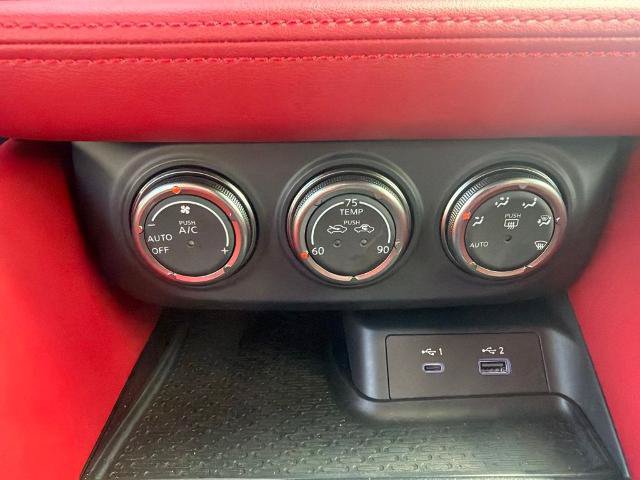 Certified 2024 Nissan Z Performance w/ Floor Mat Package RWD image 27