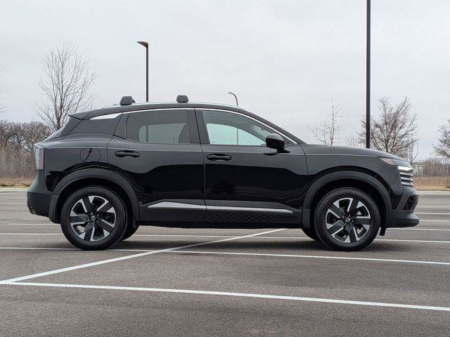 Used 2025 Nissan Kicks SV w/ SV Premium Package AWD/4WD image 4