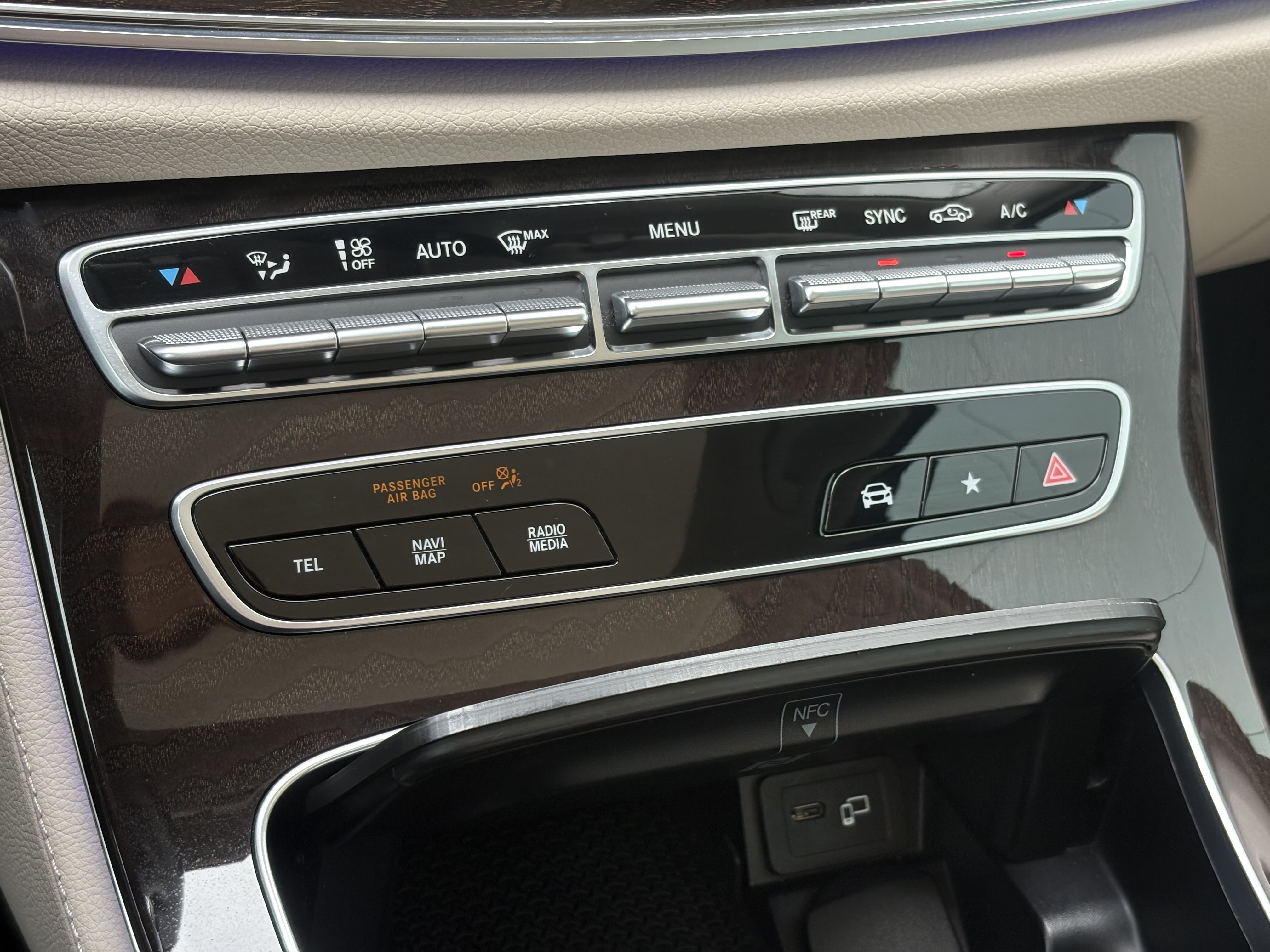 Used 2021 Mercedes-Benz E 350 Sedan image 26
