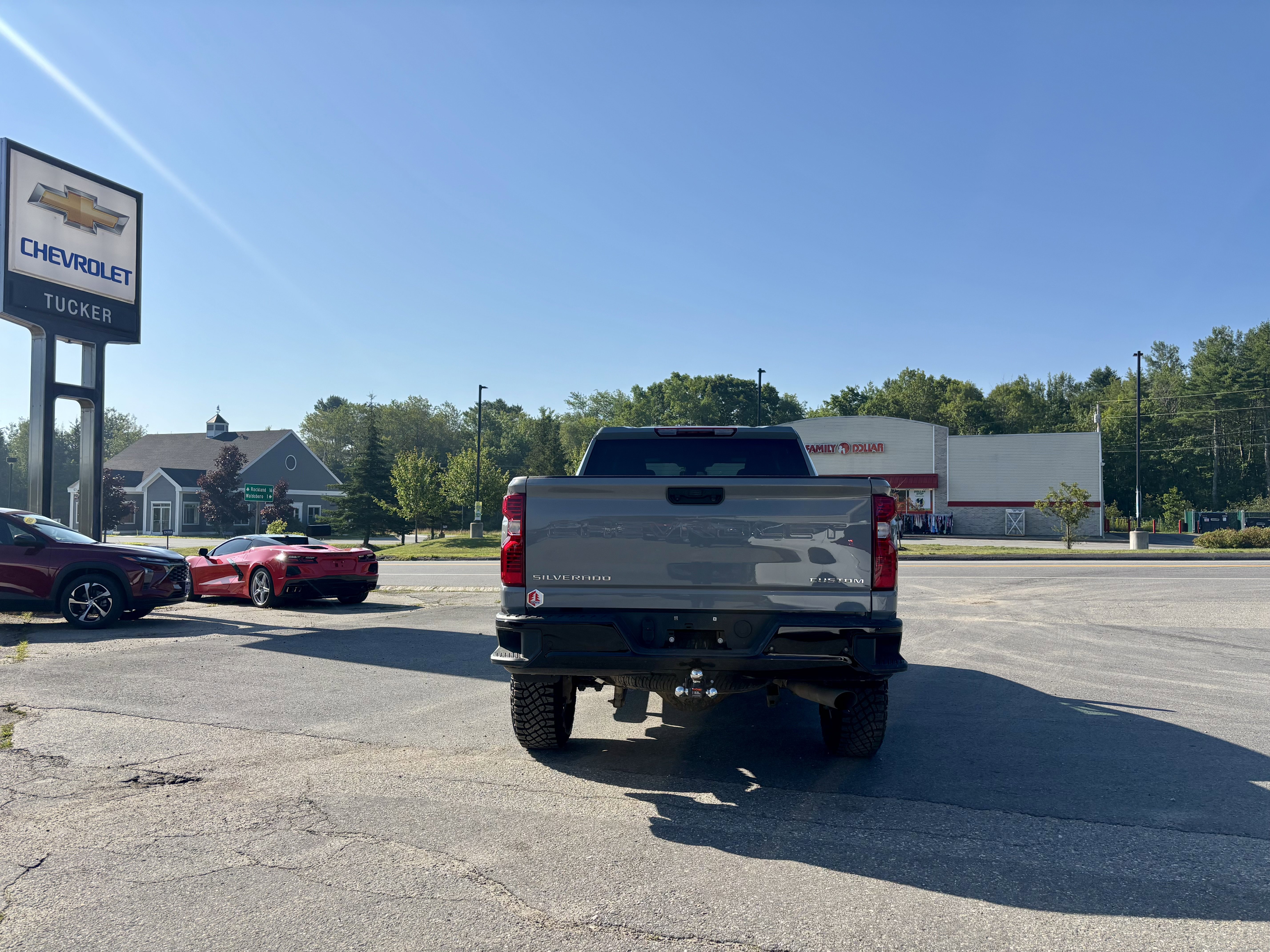 Used 2025 Chevrolet Silverado 2500 Custom w/ Custom Value Package image 5