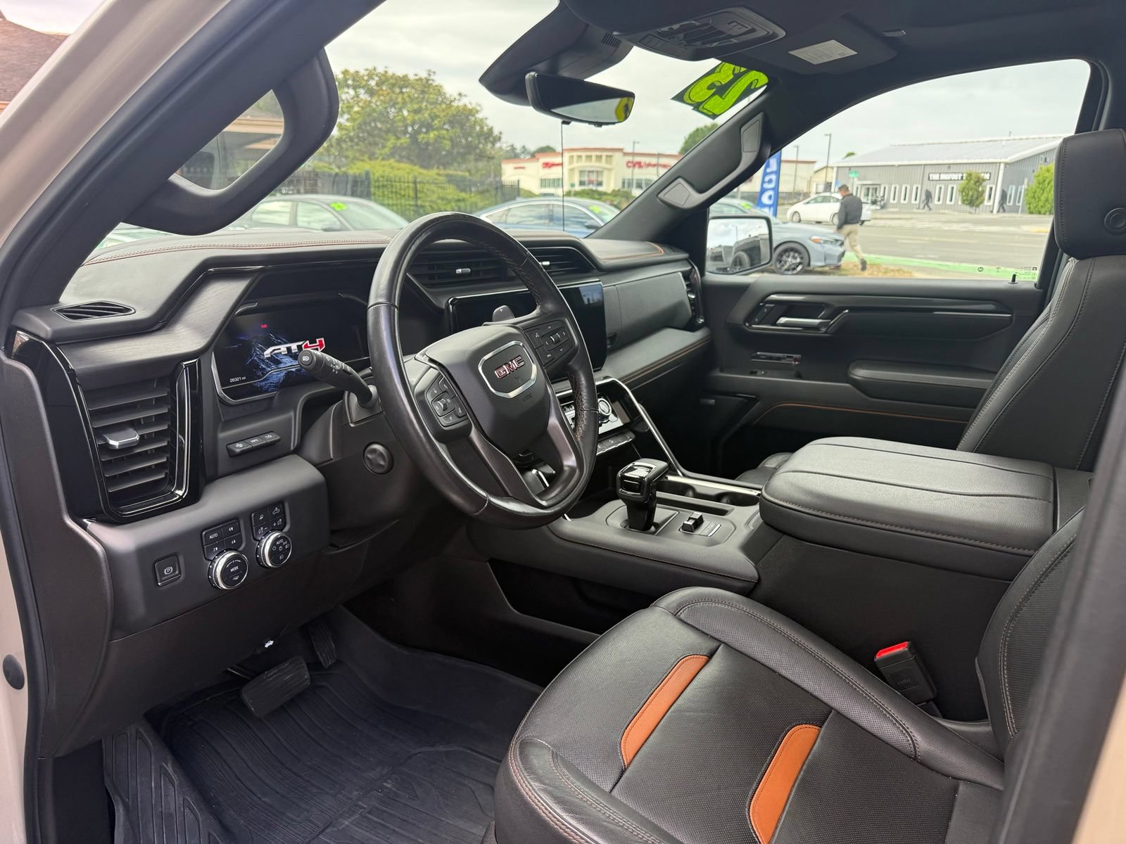Used 2023 GMC Sierra 1500 AT4 w/ Technology Package AWD/4WD image 13
