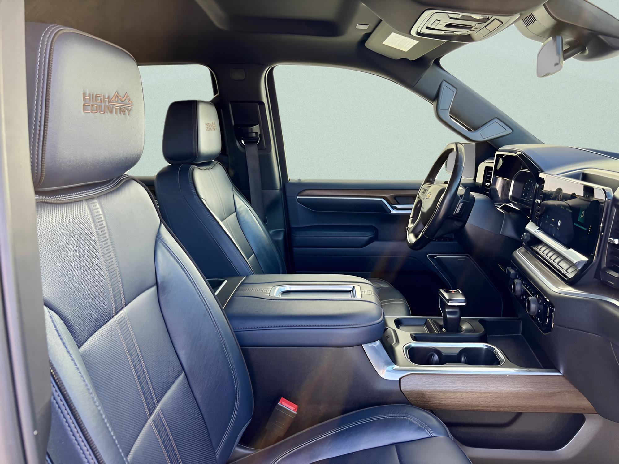 Used 2022 Chevrolet Silverado 1500 High Country image 43
