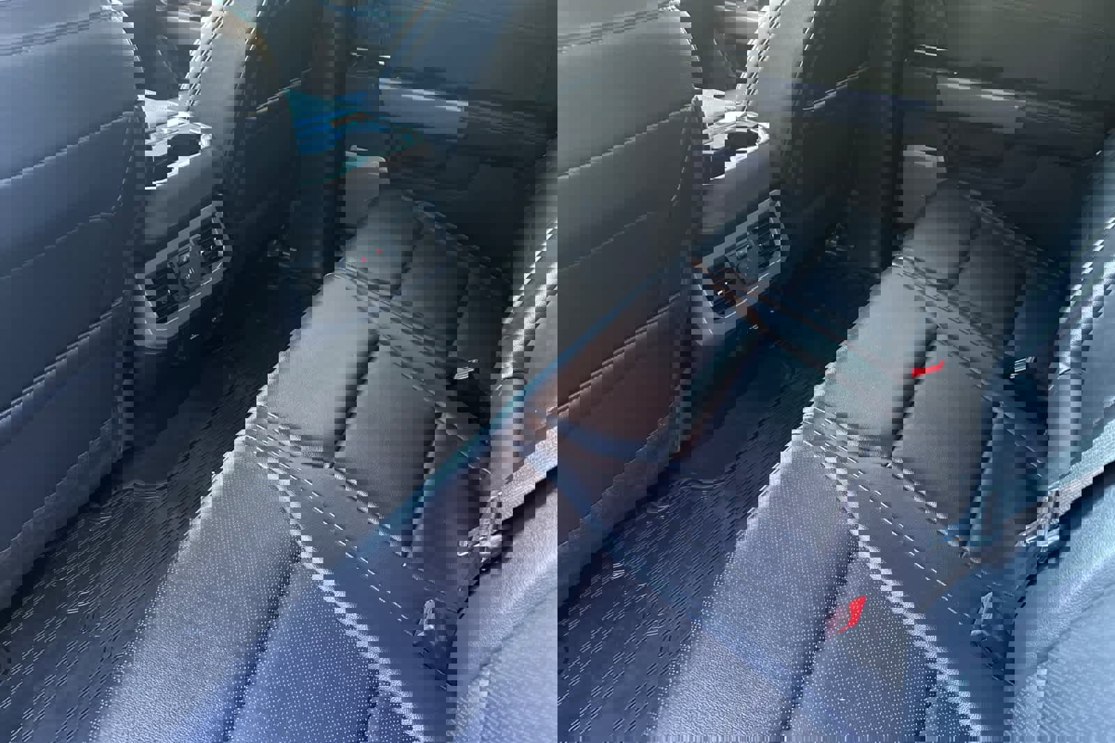 Certified 2025 Ford F250 Lariat w/ Lariat Ultimate Package image 4