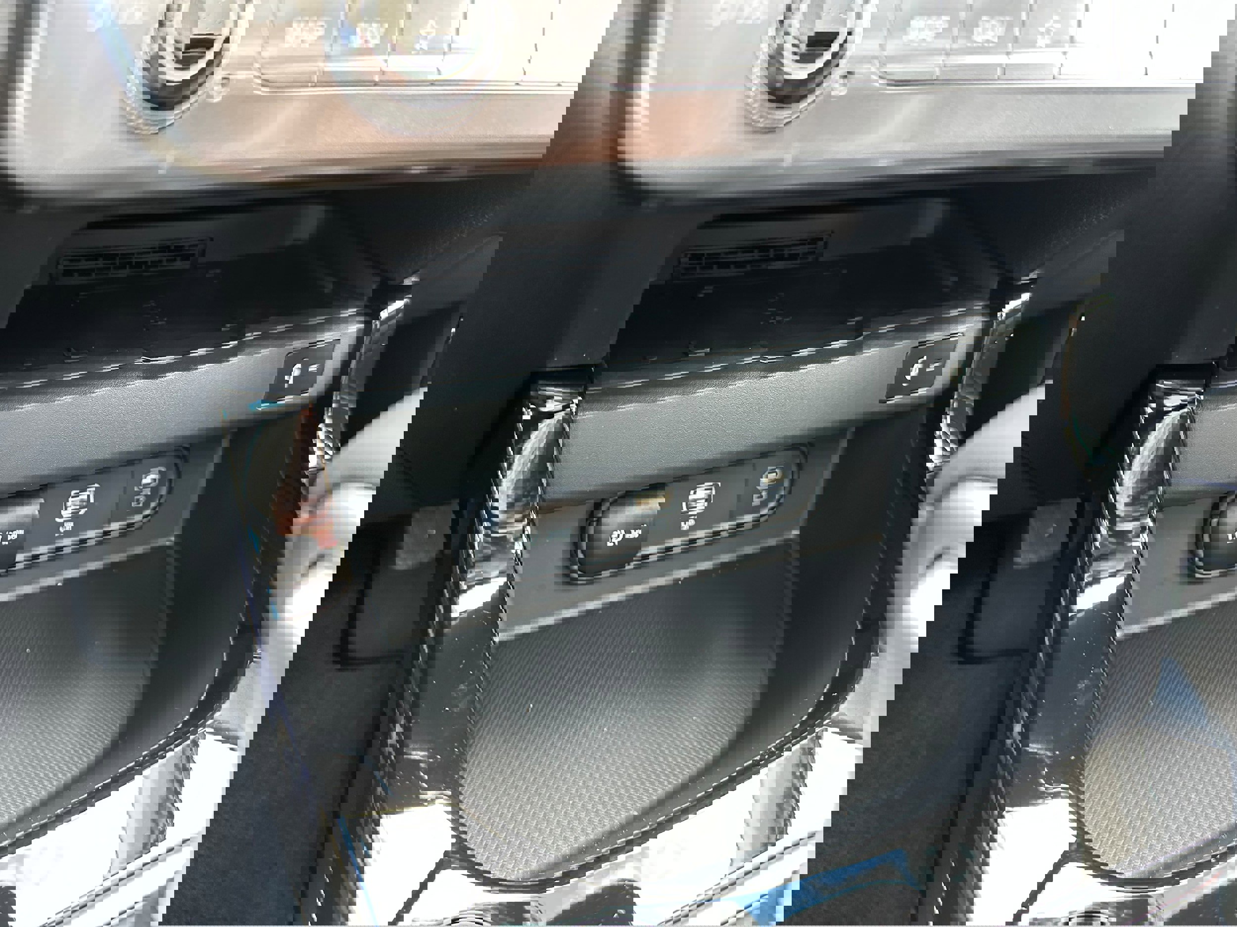 New 2026 Kia Seltos SX image 38