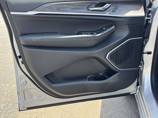 New 2026 Jeep Grand Cherokee Limited AWD/4WD image 16