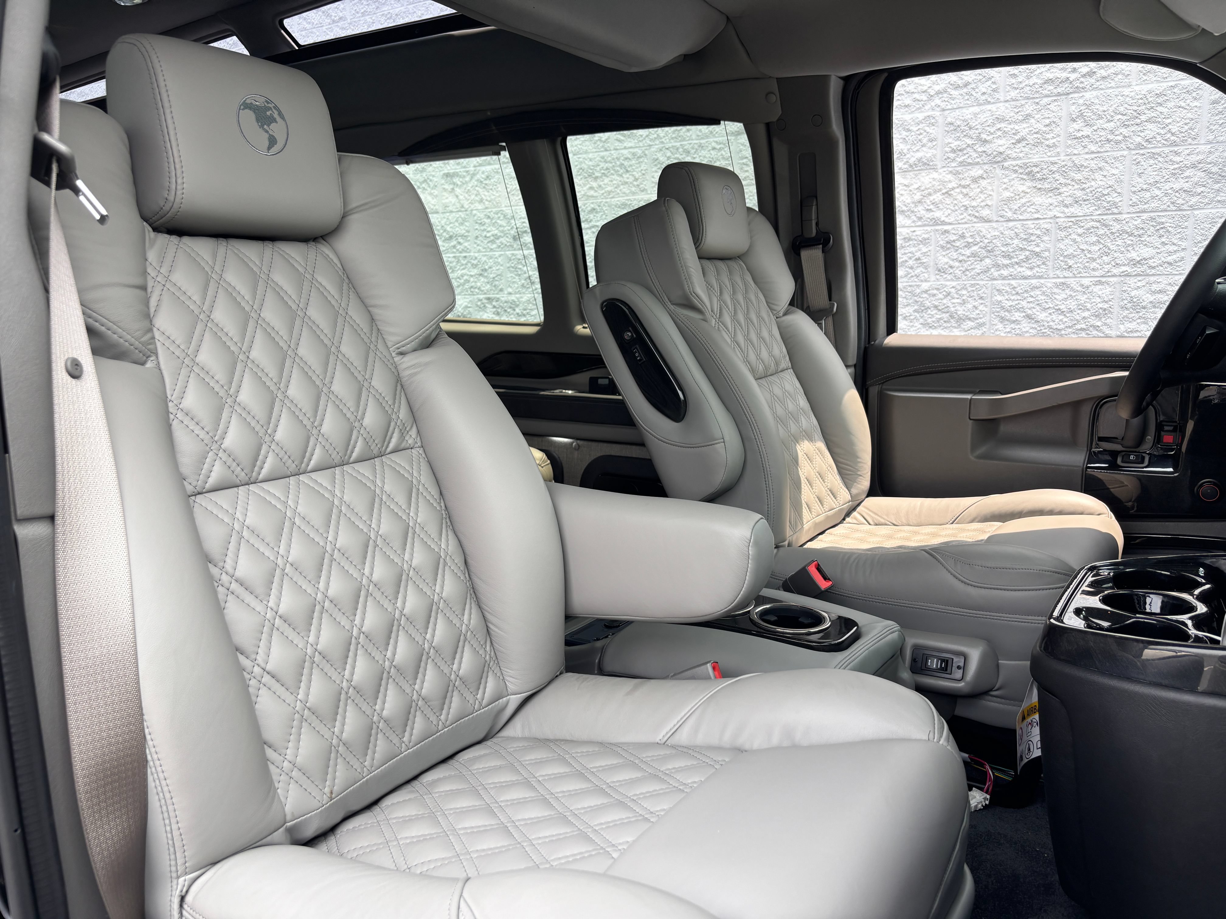 New 2026 GMC Savana 2500 Extended w/ Driver Convenience Package RWD image 22