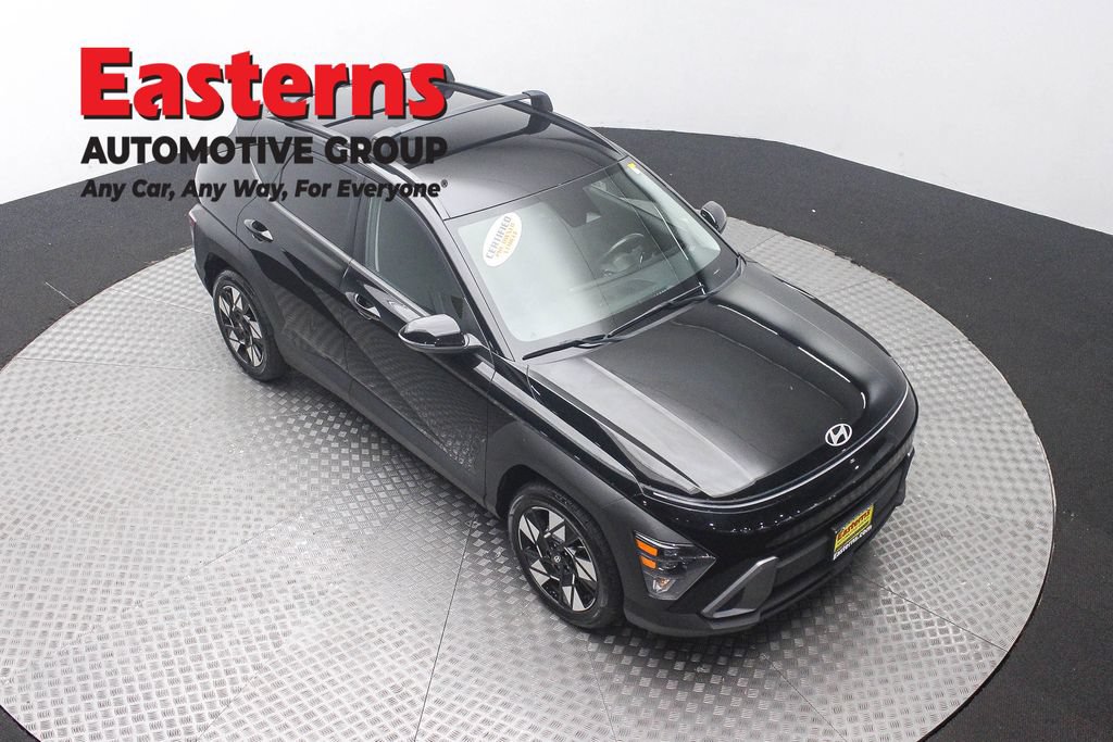 Used 2024 Hyundai Kona SEL w/ Convenience Package FWD image 3