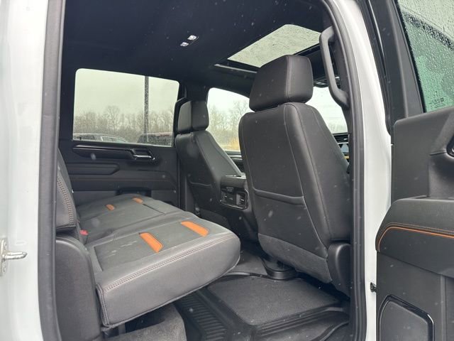 Used 2024 GMC Sierra 2500 AT4 w/ AT4 Premium Plus Package image 18
