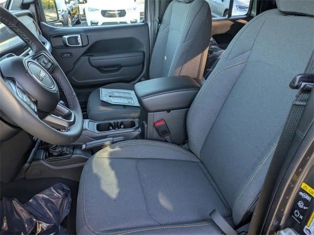New 2026 Jeep Gladiator Sport AWD/4WD image 15