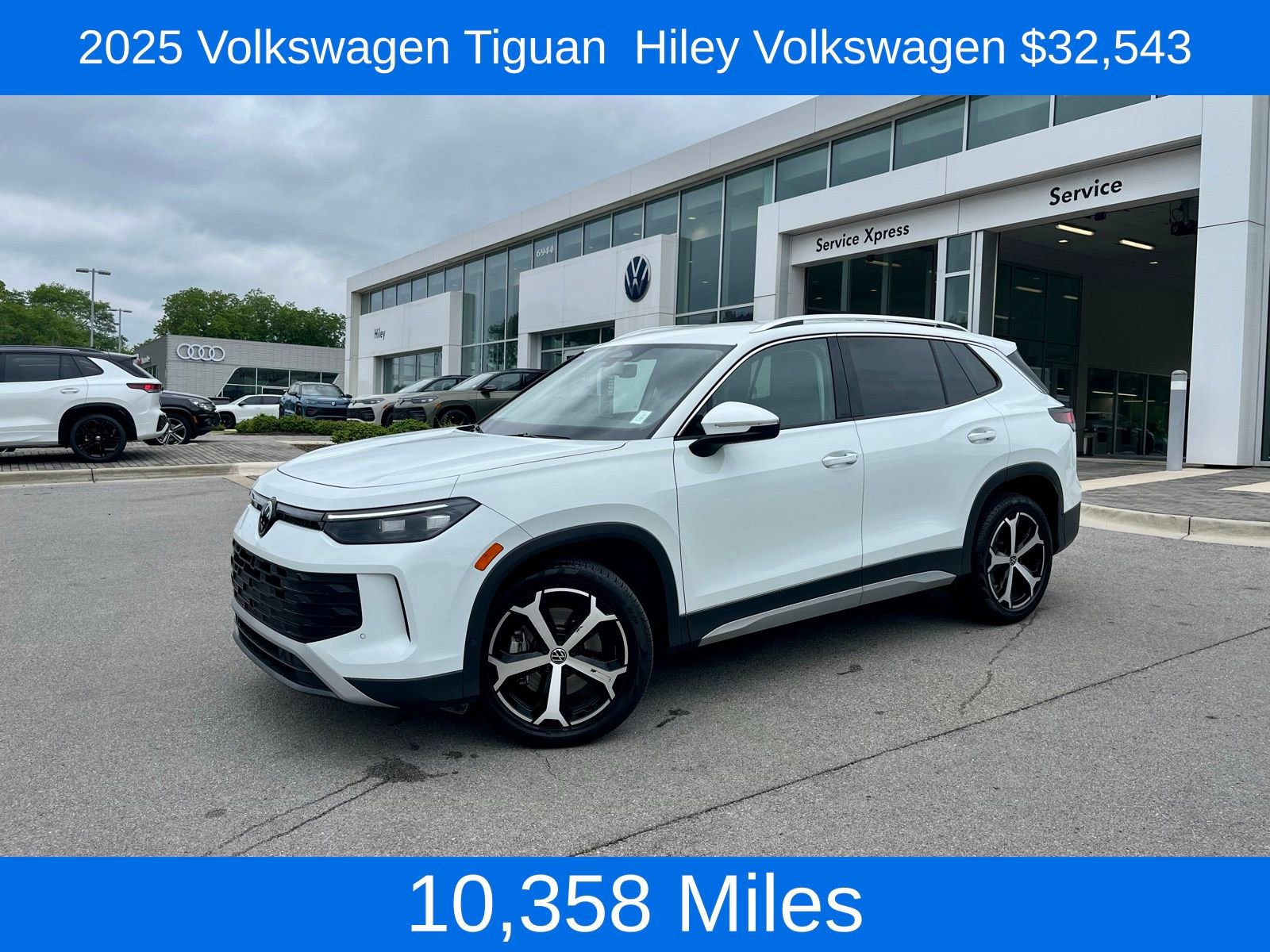 Certified 2025 Volkswagen Tiguan SE AWD/4WD image 1