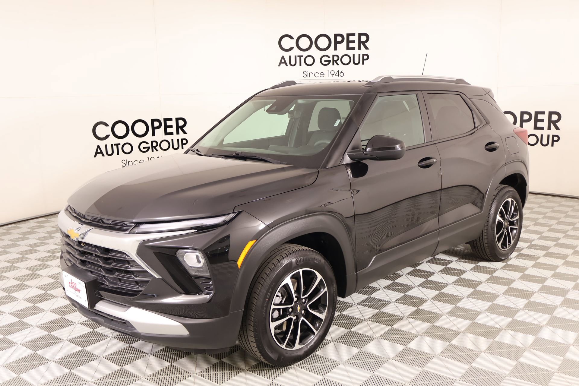 Used 2025 Chevrolet TrailBlazer LT AWD/4WD image 9