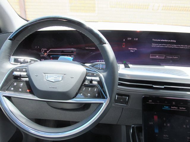 New 2025 Cadillac Escalade IQ Sport 1 w/ LPO, ONYX Package AWD/4WD image 16