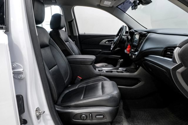 Used 2019 Chevrolet Traverse RS w/ LPO, Floor Liner Package FWD image 38